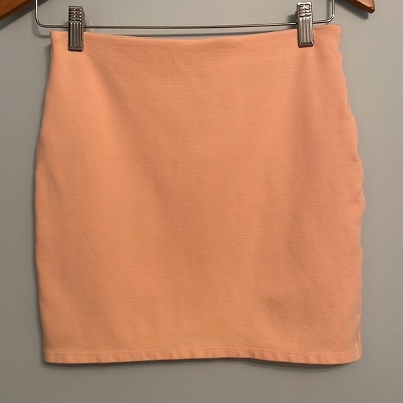 Aritzia Sunday Best Primrose Tulip Faux Wrap Skirt in Peach Size S - Picture 2 of 6